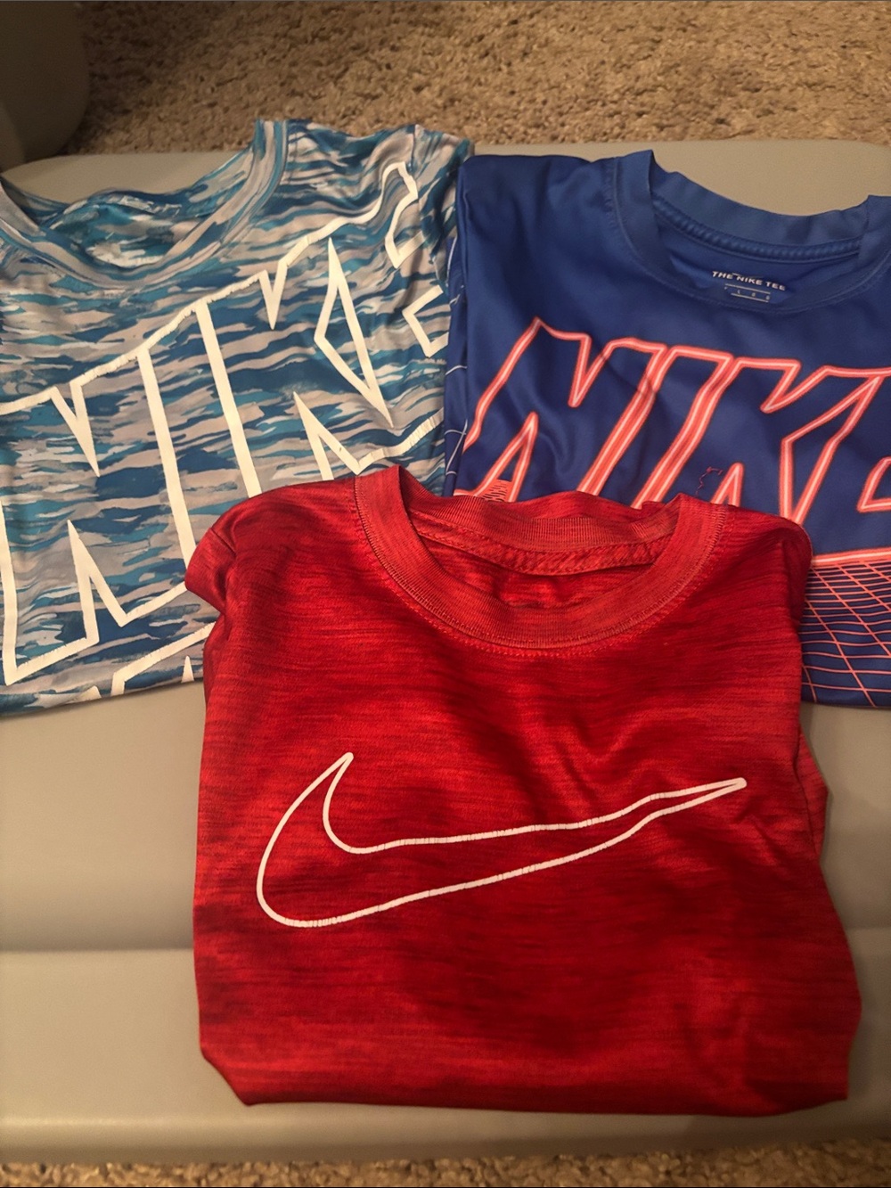Nike Kids Short Sleeve Tees - Red, Blue, Light Blue size S7/8